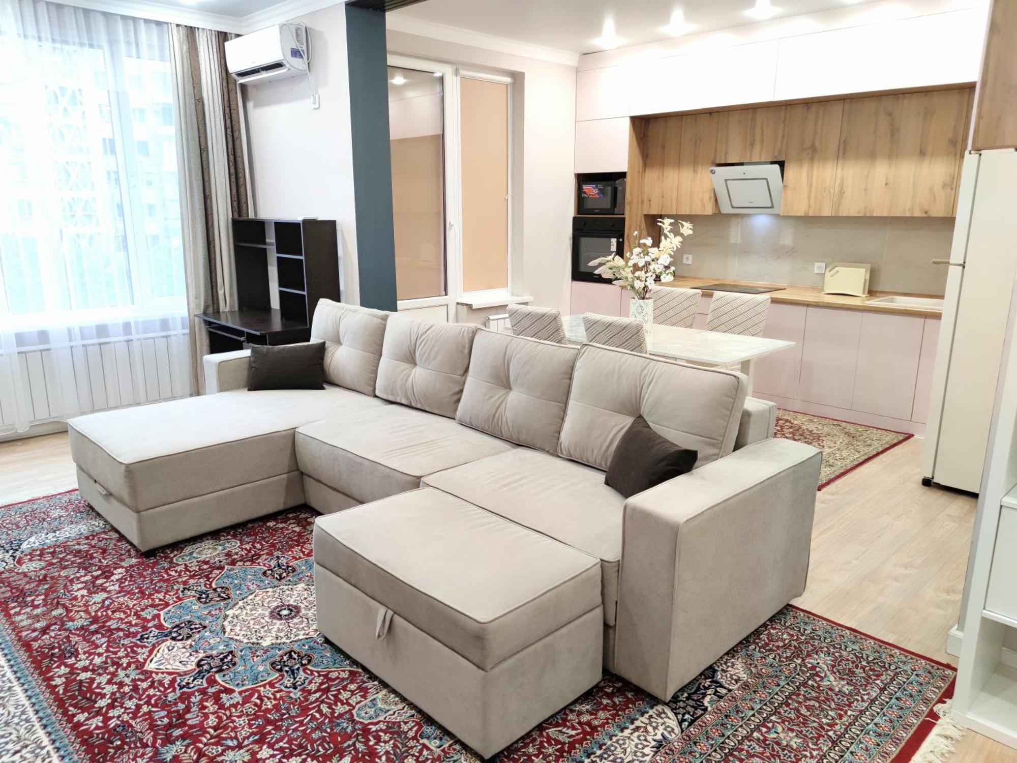 Жк-Jazz Квартал 3-Х Комнатная Бизнес Класс Almaty Exterior photo